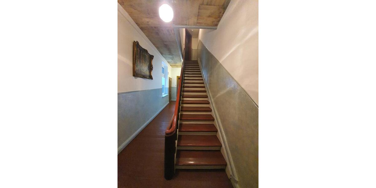 Dachgeschoßwohnung Duisburg Mittelmeiderich - 3 Zimmer, 1 m&sup2;, 700&euro; | Angebot:25844080