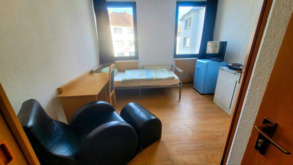 Etagenwohnung Krefeld - 1 Zimmer, 20 m&sup2;, 360&euro; | Angebot:24975316