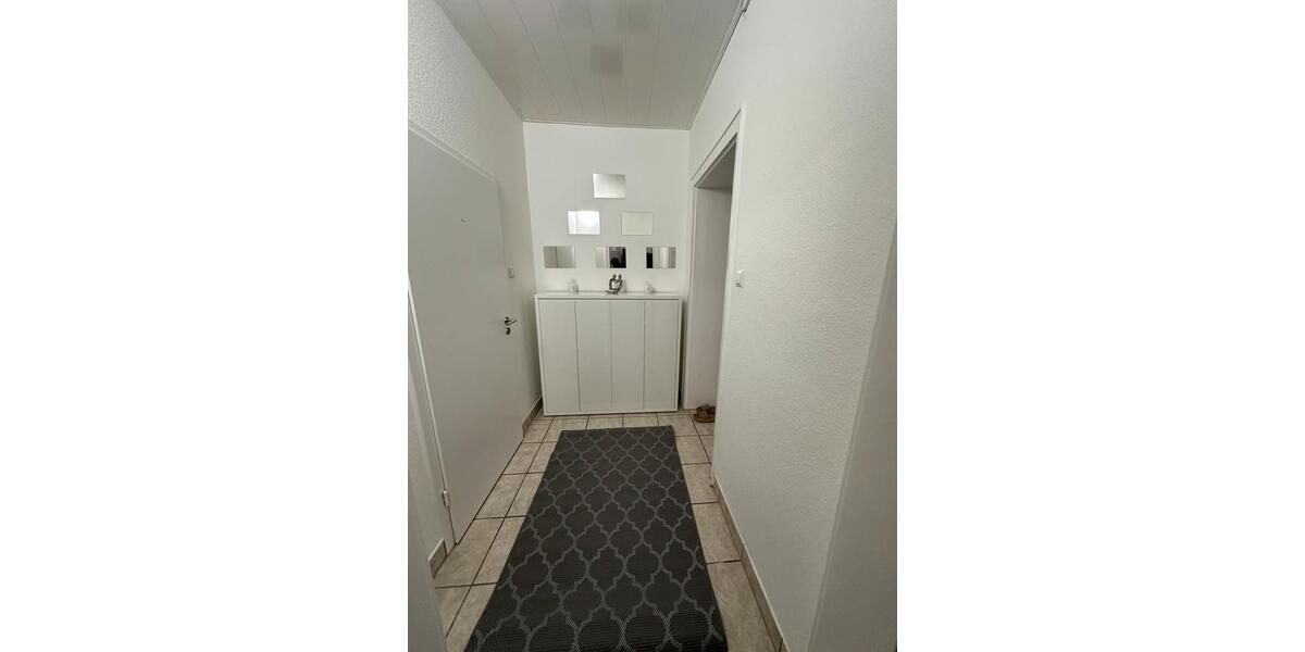 Etagenwohnung Duisburg Großenbaum - 3 Zimmer, 70 m&sup2;, 25&euro; | Angebot:20438710