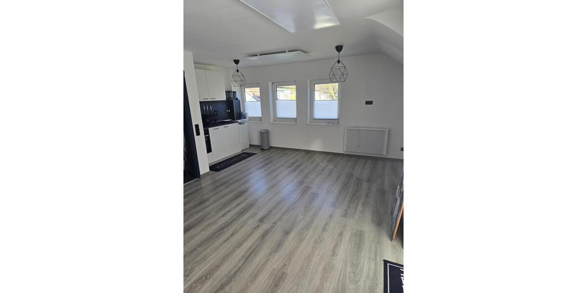 Dachgeschoßwohnung Ratingen - 2 Zimmer, 50 m&sup2;, 650&euro; | Angebot:25272327