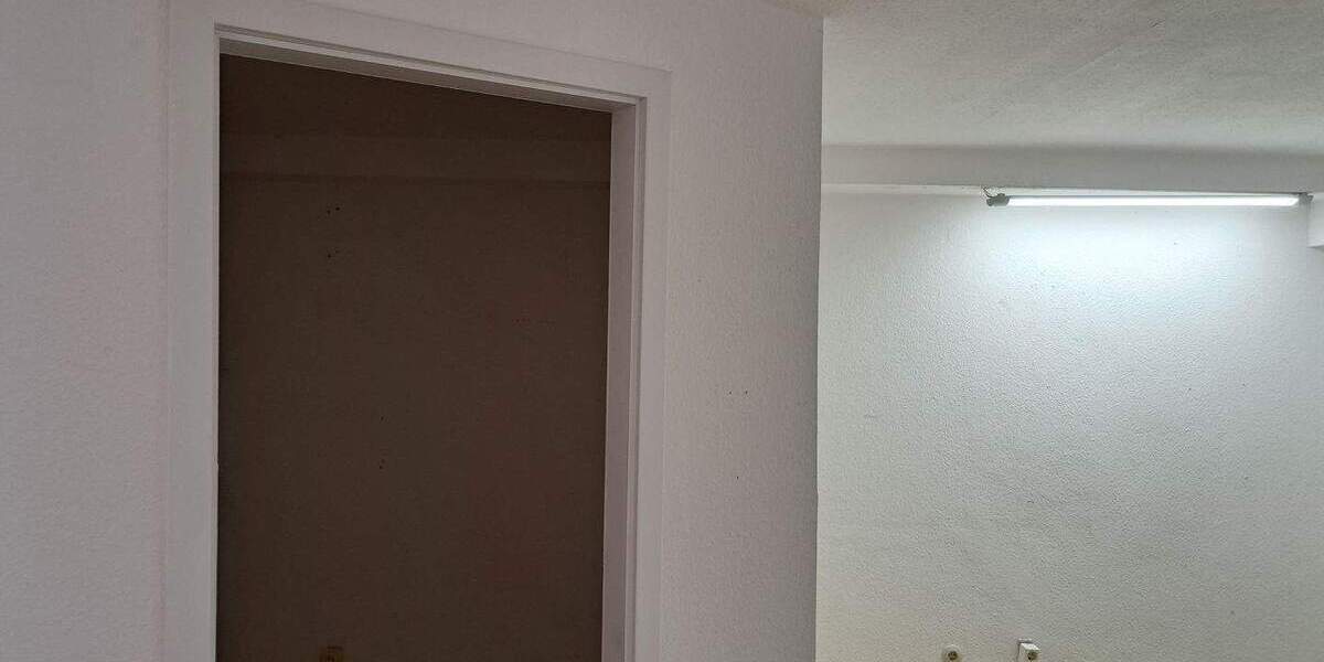 Gewerbeobjekt Ratingen Zentrum - 1 Zimmer, 126 m&sup2;, 1.250&euro; | Angebot:26617182