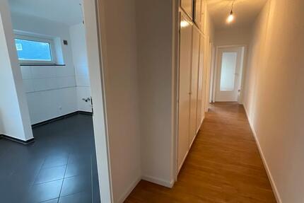 Wohnung Remscheid Lüttringhausen - 2 Zimmer, 60 m&sup2;, 499&euro; | Angebot:26479443