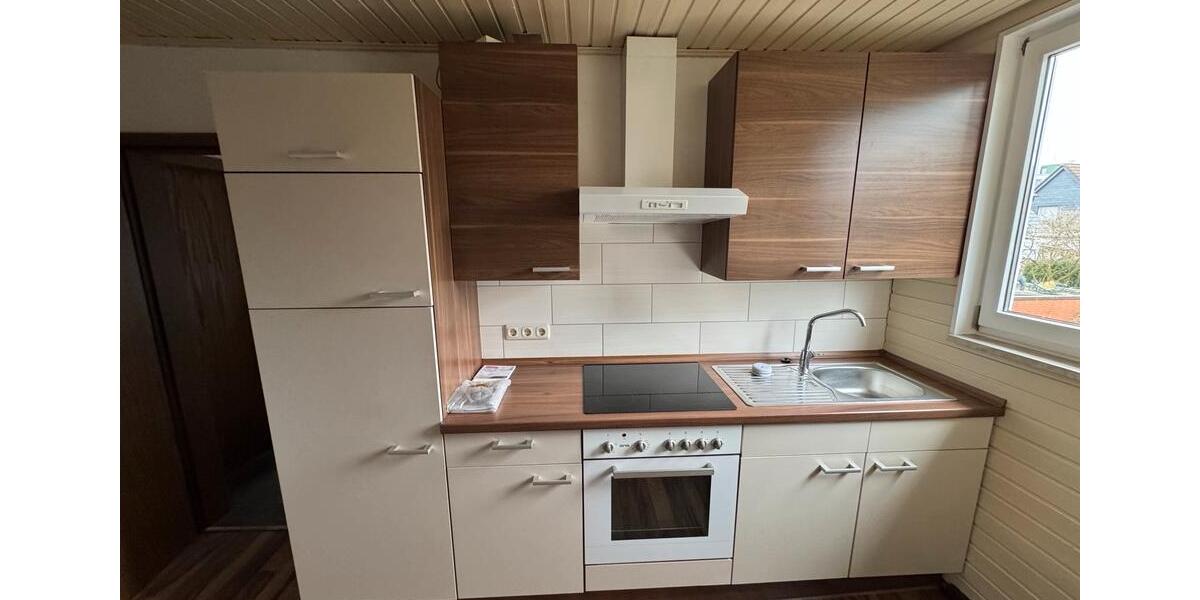 Dachgeschoßwohnung Langenfeld (Rheinland) - 2 Zimmer, 52 m&sup2;, 700&euro; | Angebot:24839218