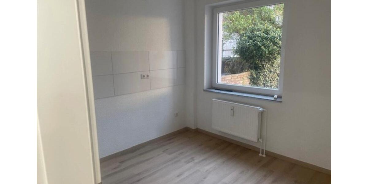 Erdgeschoßwohnung Essen Stadtbezirk III - 3 Zimmer, 72 m&sup2;, 930&euro; | Angebot:27533480