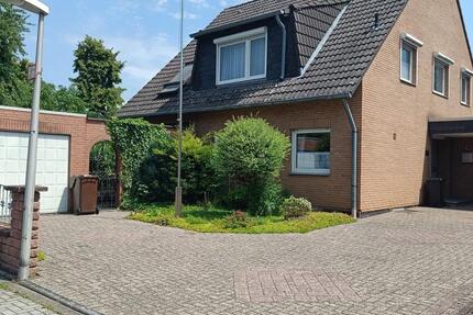 Haus Dormagen Broich - 7 Zimmer, 181 m&sup2;, 650.000&euro; | Angebot:26953943