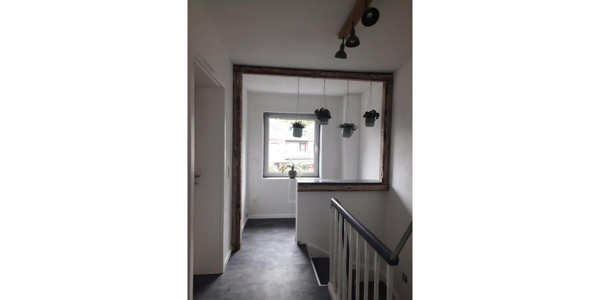 Reihenhaus Neuss Gnadental - 3 Zimmer, 110 m&sup2;, 465.000&euro; | Angebot:27189855