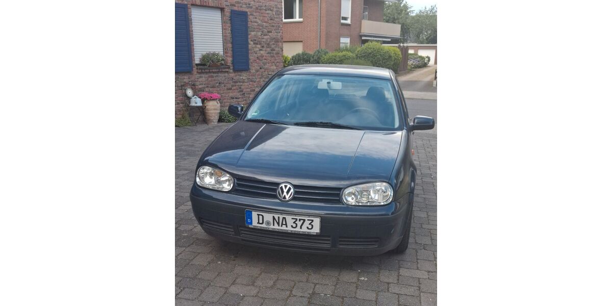 VW Golf 155.000 km 1.490 &euro; Meerbusch 40670