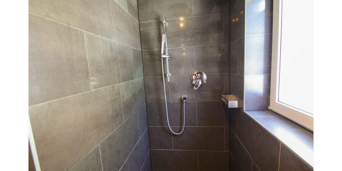 Einfamilienhaus Willich - 7 Zimmer, 331 m&sup2;, 999.500&euro; | Angebot:25688856