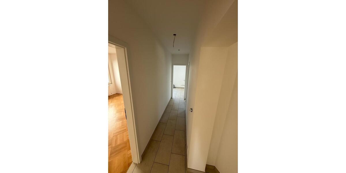 Etagenwohnung Duisburg Angerhausen - 4 Zimmer, 120 m&sup2;, 1.440&euro; | Angebot:27570424
