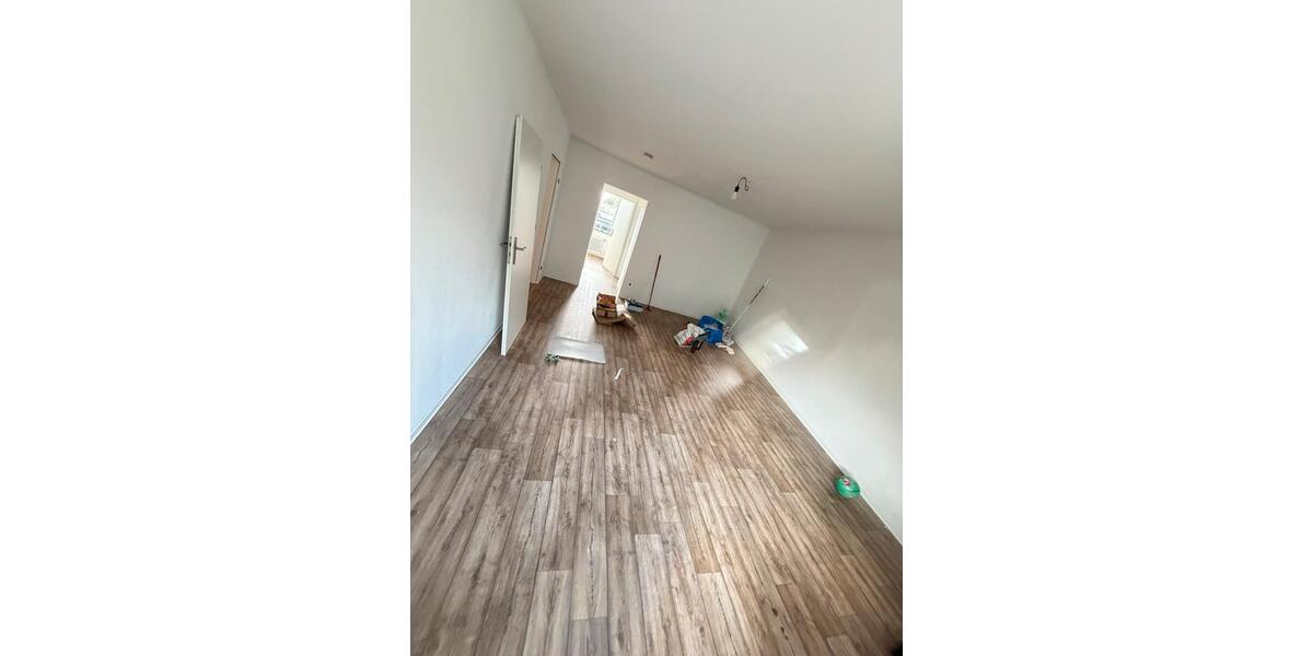 Dachgeschoßwohnung Duisburg Angerhausen - 2.5 Zimmer, 58 m&sup2;, 465&euro; | Angebot:27564629