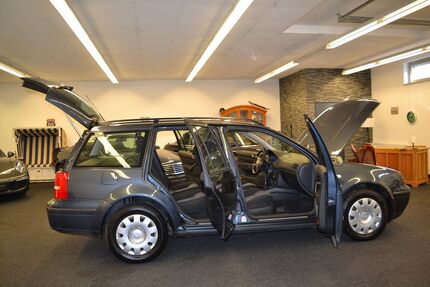 VW Golf 180.000 km 2.950 &euro; Mülheim-Speldorf 45478