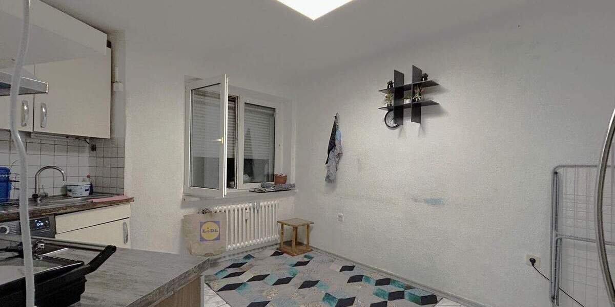 Etagenwohnung Duisburg Untermeiderich - 3 Zimmer, 82 m&sup2;, 119.000&euro; | Angebot:25865311