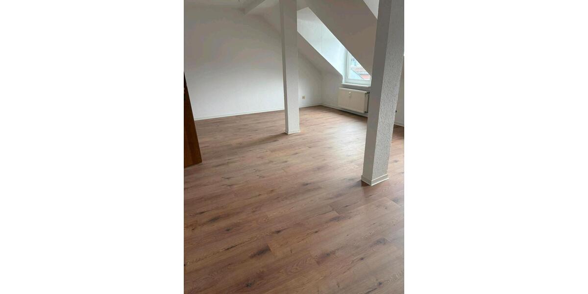 Dachgeschoßwohnung Krefeld - 1 Zimmer, 50 m&sup2;, 85.000&euro; | Angebot:27189124