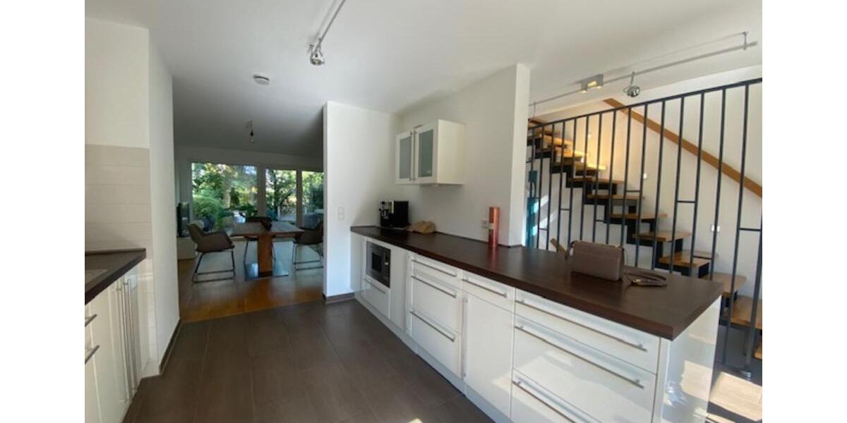 Doppelhaushälfte Düsseldorf Stadtbezirk 8 - 4 Zimmer, 150 m&sup2;, 3.400&euro; | Angebot:25868165