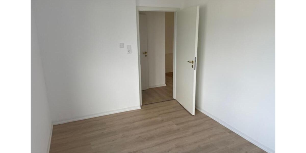 Etagenwohnung Wuppertal Gemarkung Barmen - 3 Zimmer, 77 m&sup2;, 750&euro; | Angebot:25961209
