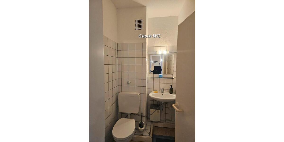 Etagenwohnung Solingen - 6 Zimmer, 130 m&sup2;, 1.600&euro; | Angebot:25640100