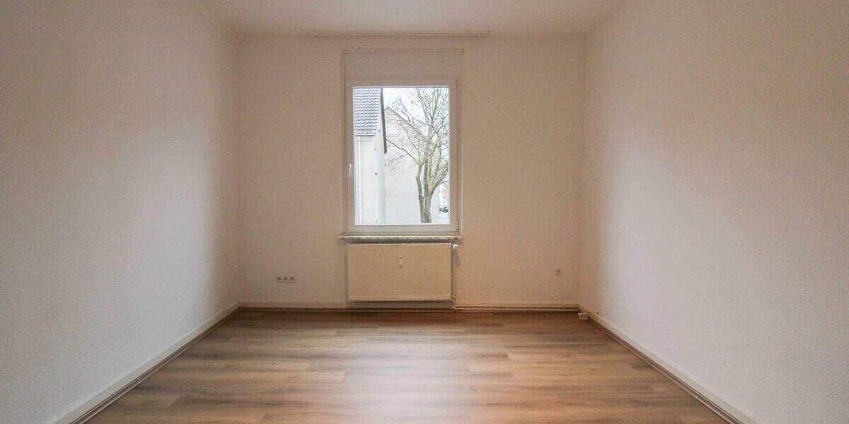 Etagenwohnung Essen Steele - 4 Zimmer, 102 m&sup2;, 135.000&euro; | Angebot:25780383