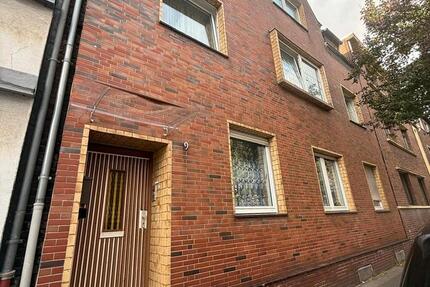 Haus Duisburg Hamborn - 10 Zimmer, 245 m&sup2;, 370.000&euro; | Angebot:25625233