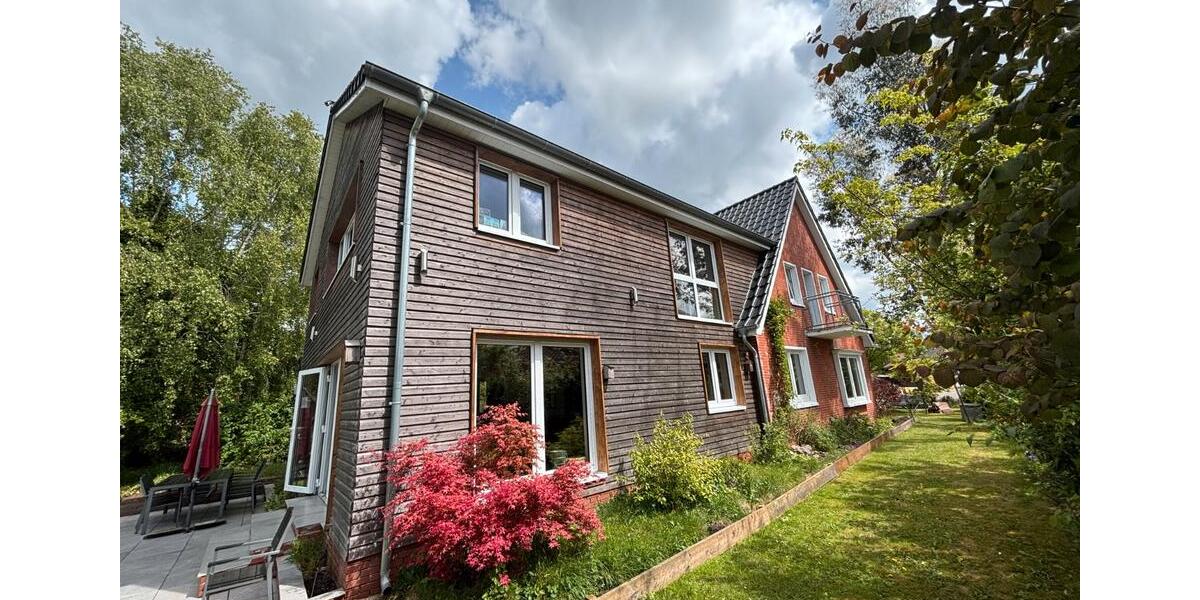 Einfamilienhaus Düsseldorf Niederkassel - 7 Zimmer, 207 m&sup2;, 475.000&euro; | Angebot:26635917