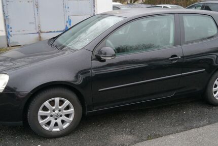 VW Golf 90.000 km 2.990 &euro; Wuppertal 42329