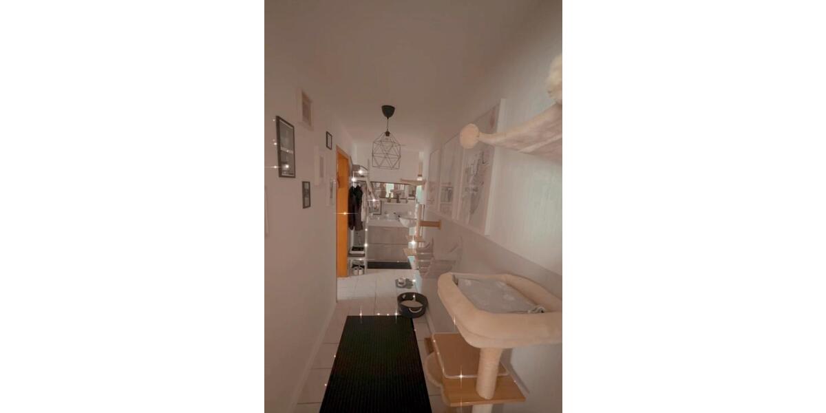 Dachgeschoßwohnung Wuppertal - 4.5 Zimmer, 90 m&sup2;, 916&euro; | Angebot:24399097