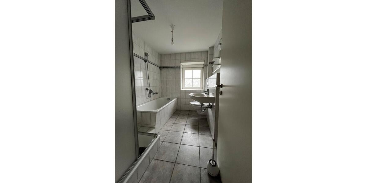 Etagenwohnung Moers - 3 Zimmer, 69 m&sup2;, 580&euro; | Angebot:26461510