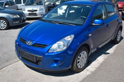 Hyundai i20 9.400 km 7.980 &euro; Oberhausen 46145