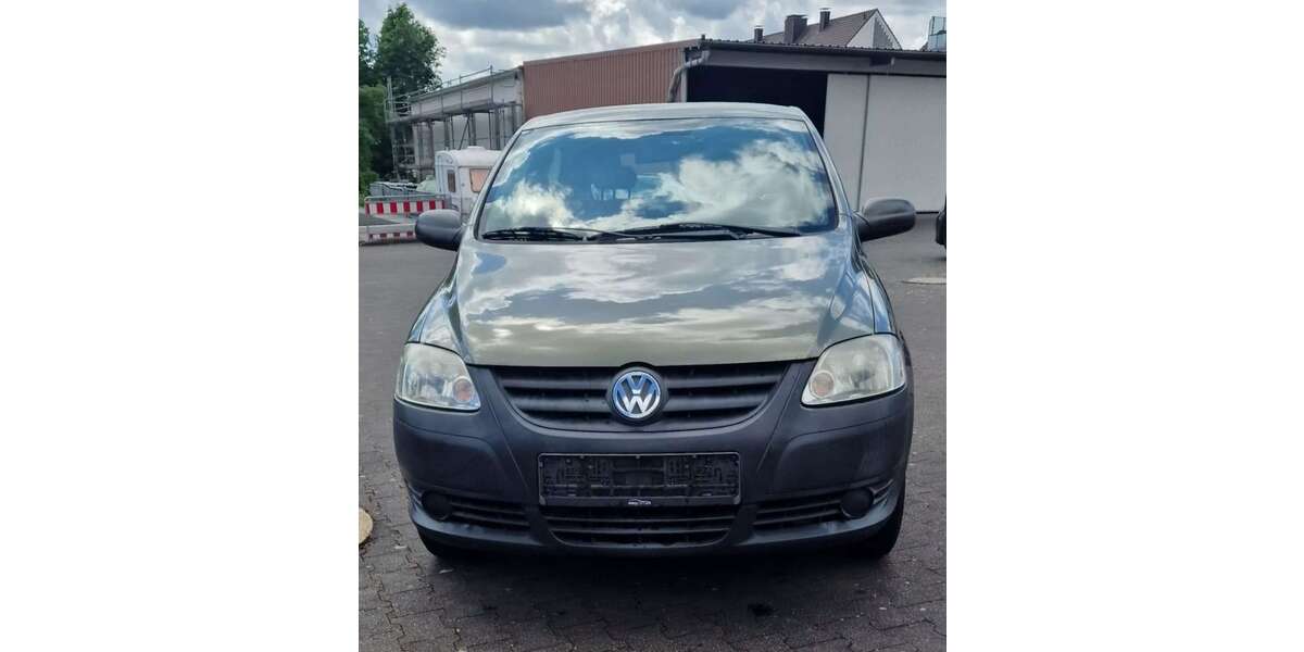 VW Fox 145.213 km 2.250 &euro; Solingen 42657