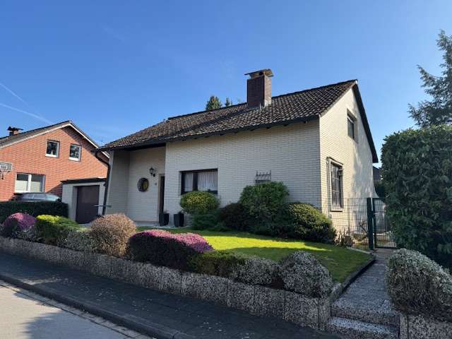 Einfamilienhaus Solingen Mitte - 6 Zimmer, 110 m&sup2;, 469.000&euro; | Angebot:26549017