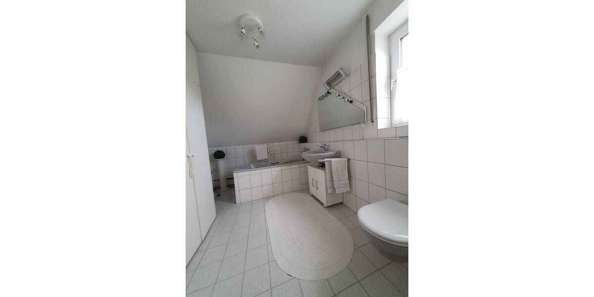 Mehrfamilienhaus, Wohnhaus Ratingen Zentrum - 8 Zimmer, 220 m&sup2;, 930.000&euro; | Angebot:26607345