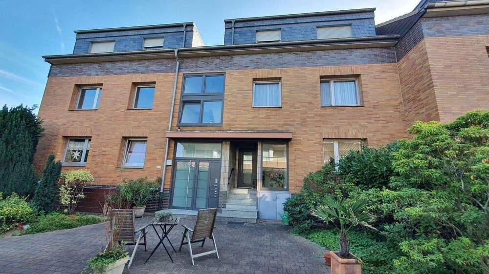 Etagenwohnung Duisburg Rahm - 4 Zimmer, 130 m&sup2;, 1.695&euro; | Angebot:25854102