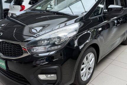 Kia Carens 196.000 km 7.190 &euro; Bottrop 46236