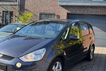 Ford S-Max 192.000 km 3.950 &euro; Solingen 42651