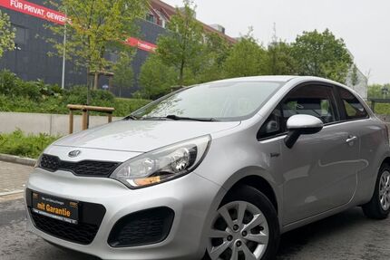 Kia Rio 141.468 km 4.500 &euro; Essen 45145