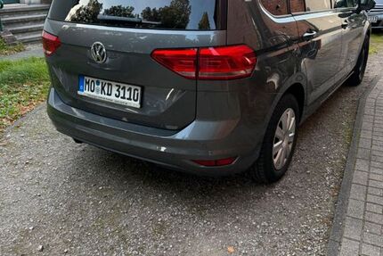 VW Touran 107.000 km 13.300 &euro; Moers 47443