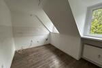 Dachgeschoßwohnung Essen Stadtbezirk VI - 3 Zimmer, 72 m&sup2;, 548&euro; | Angebot:26275256