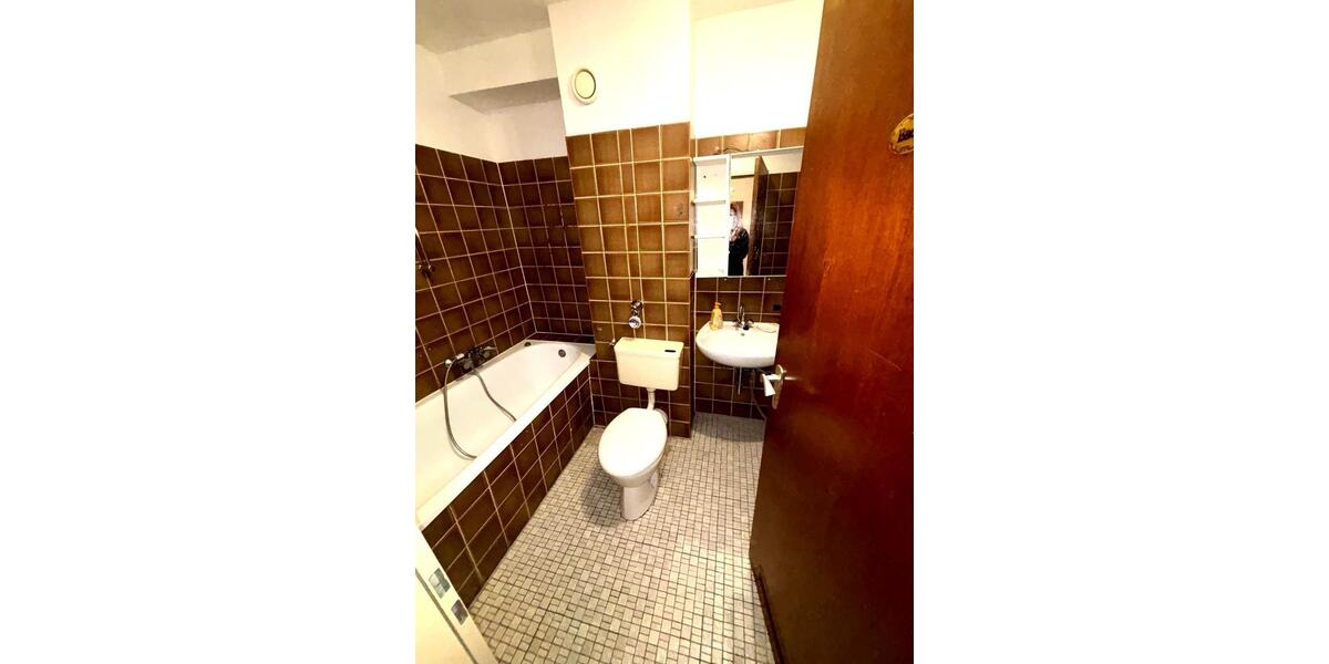 Etagenwohnung Wuppertal Arrenberg - 1 Zimmer, 40 m&sup2;, 500&euro; | Angebot:26022956