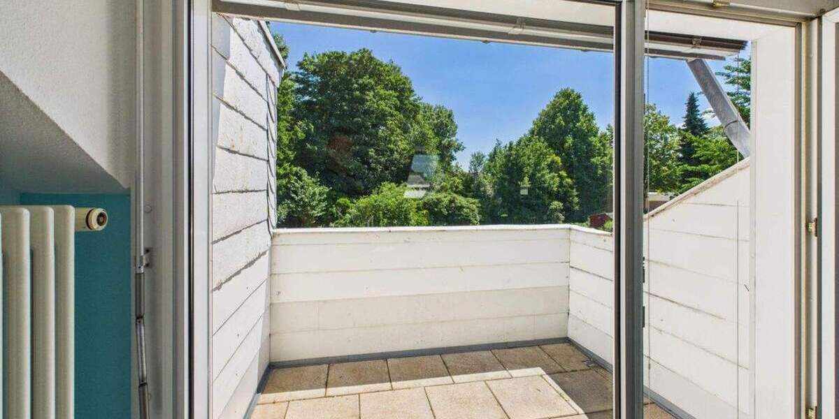 Etagenwohnung Solingen Gräfrath - 3 Zimmer, 75 m&sup2;, 790&euro; | Angebot:25970849