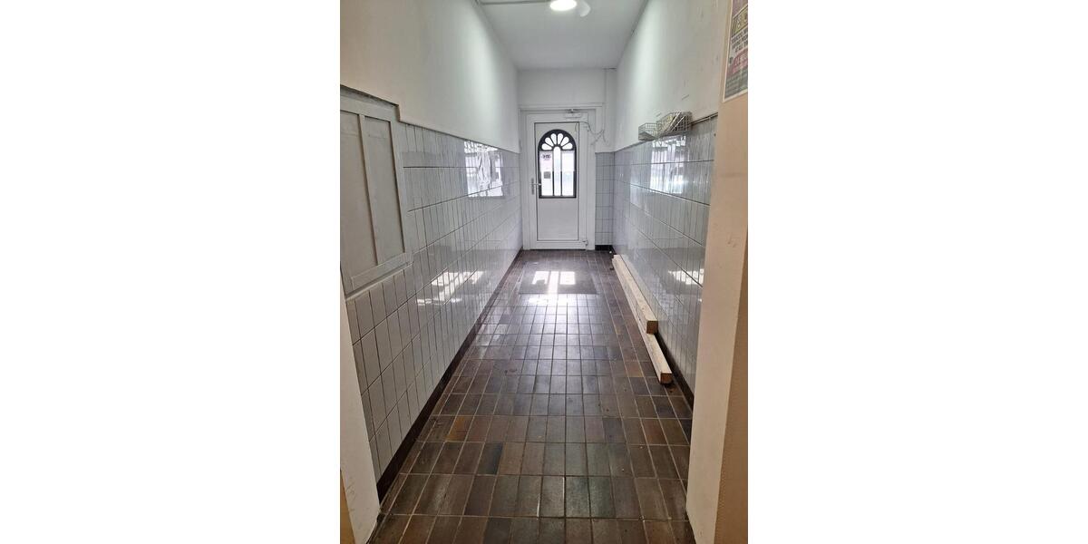 Dachgeschoßwohnung Essen Huttrop - 1 Zimmer, 19 m&sup2;, 520&euro; | Angebot:27557493