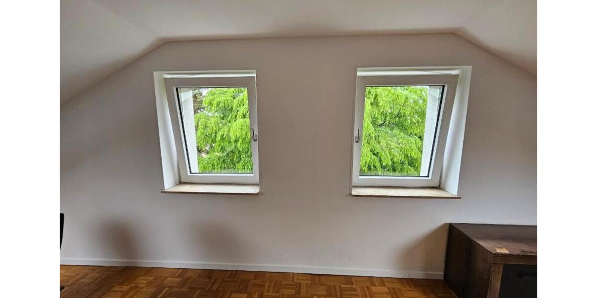 Dachgeschoßwohnung Krefeld Benrad - 2 Zimmer, 54 m&sup2;, 119.000&euro; | Angebot:25869418