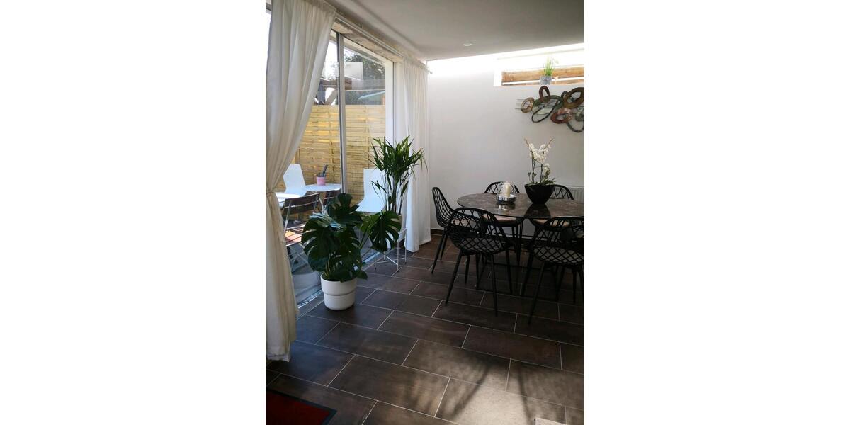 Einfamilienhaus Hilden - 5 Zimmer, 90 m&sup2;, 3.300&euro; | Angebot:25852142