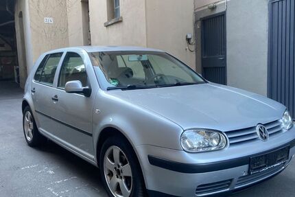 VW Golf 228.478 km 2.200 &euro; Wuppertal 42117