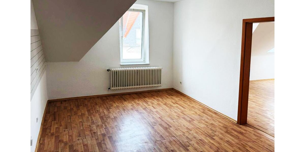 Dachgeschoßwohnung Gelsenkirchen Rotthausen - 3 Zimmer, 80 m&sup2;, 609&euro; | Angebot:27577041