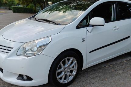 Toyota Verso 225.209 km 6.950 &euro; NEUSS 41462