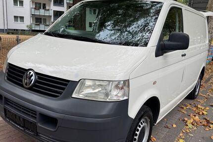 VW T5 Transporter 180.000 km 5.990 &euro; Oberhausen 46149
