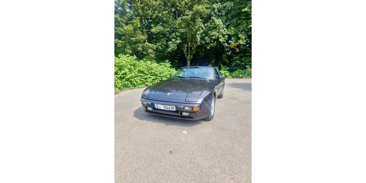 Porsche 944 228.800 km 22.000 &euro; Düsseldorf 40489