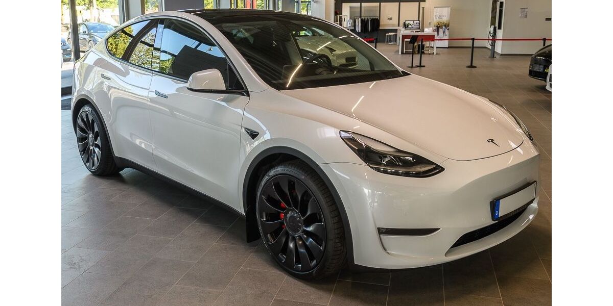 Tesla Model Y 66.666 km 35.000 &euro; Essen 45133