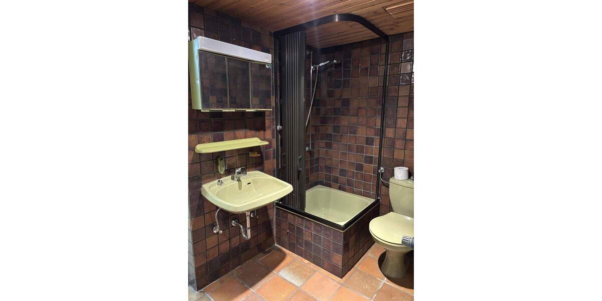 Einfamilienhaus Krefeld Traar - 7 Zimmer, 214 m&sup2;, 750.000&euro; | Angebot:25693386