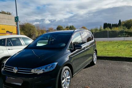 VW Touran 142.000 km 15.300 &euro; Grevenbroich 41516