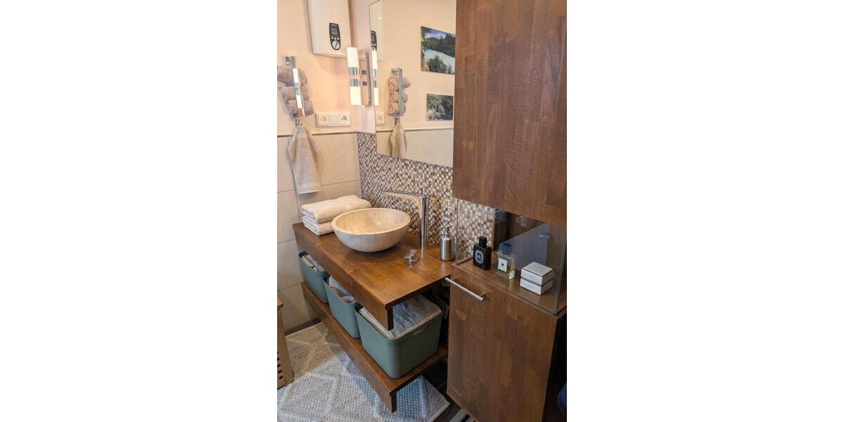 Dachgeschoßwohnung Essen Stadtbezirk III - 3 Zimmer, 77 m&sup2;, 1.050&euro; | Angebot:26028925